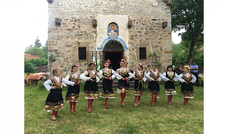 Годечките села Комщица и Губеш отбелязаха традиционните си празници
