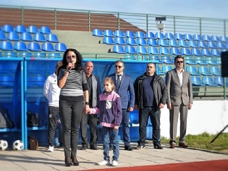 Благотворителния турнир по футбол на ОДМВР-София събра средства за лечението на 10 годишната Виктория