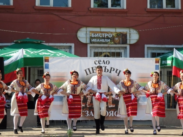 „За пояс“ ще събере любителите на народните танци в Петърч