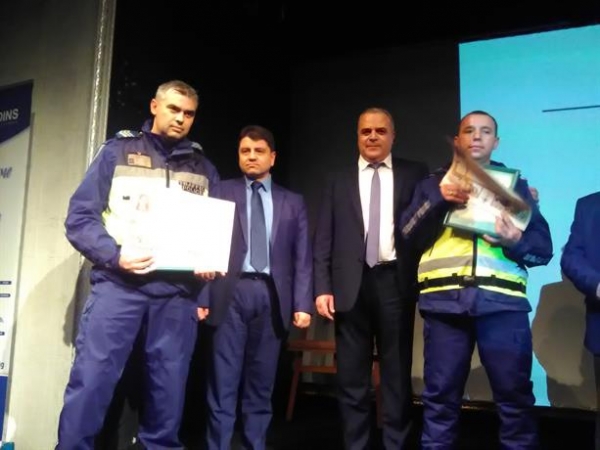 Полицаи и пожарникари от Своге с престижни професионални награди