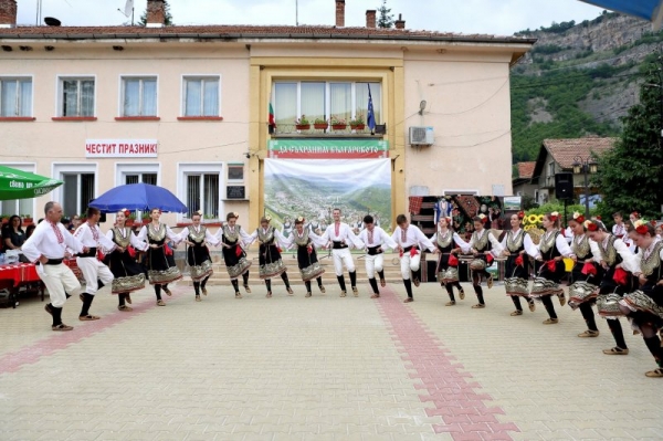 Пети фолклорен фестивал „Да съхраним българското“ в село Церово