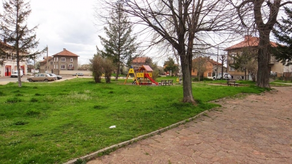 МРРБ ще финансира част от реконструкция на водопроводната мрежа в село Голяновци