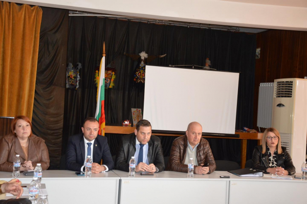 На извънредна сесия на Общински съвет-Костинброд бе приет общинският бюджет за 2022 г.