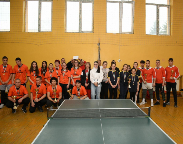 Проведе се общински турнир по тенис на маса в спортната зала на СУ ”Д-р Петър Берон“, гр. Костинброд