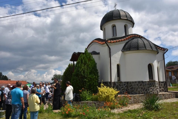 В Царичина почетоха светите апостоли Петър и Павел